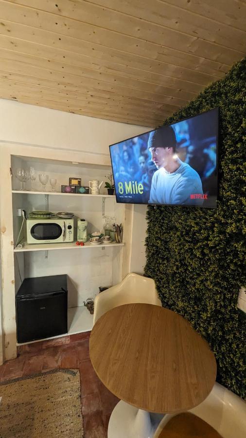 Tiny Smart Home, Private Garden & Outside Jacuzzi. Center Sintra! Eksteriør bilde